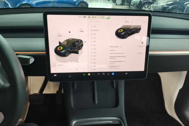 Tesla Model Y 2024 #13 Tesla Model Y 2024 car image #13