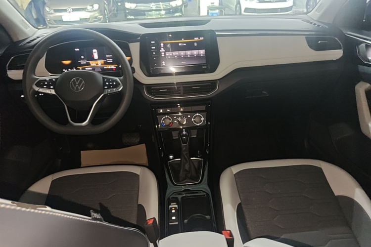 Volkswagen Tharu 2024 #10 Volkswagen Tharu 2024 car image #10
