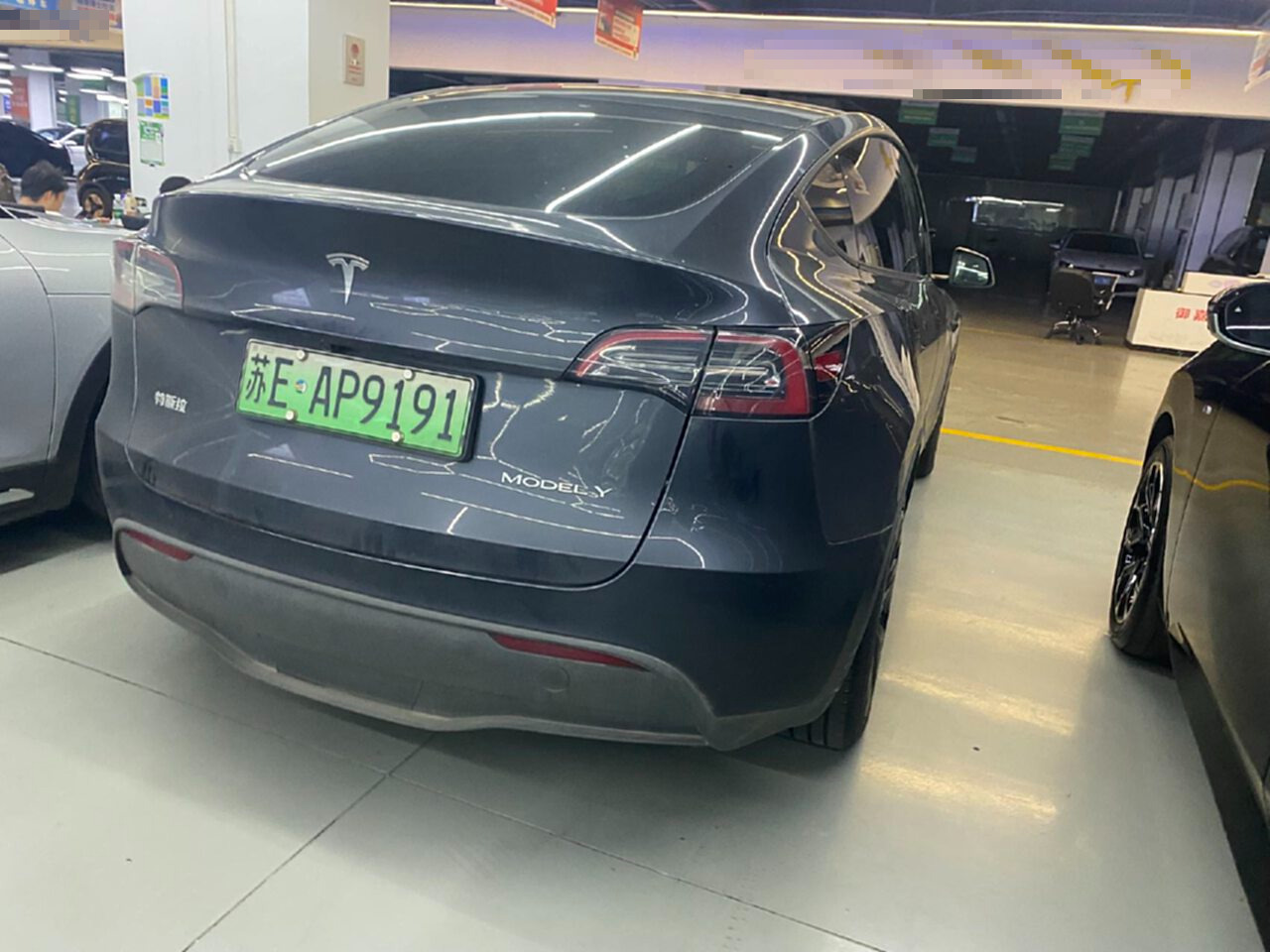 Tesla Model Y 2024 car image #9