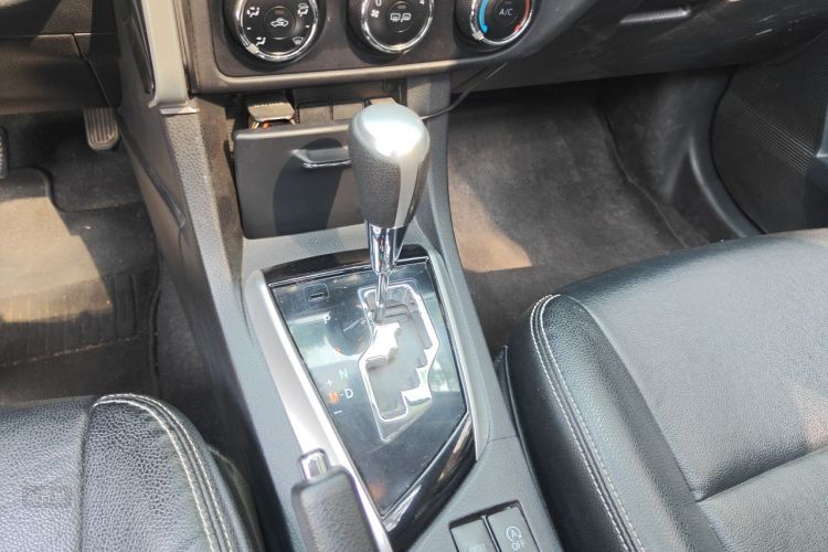 Toyota Corolla 2018 #16 Toyota Corolla 2018 car image #16