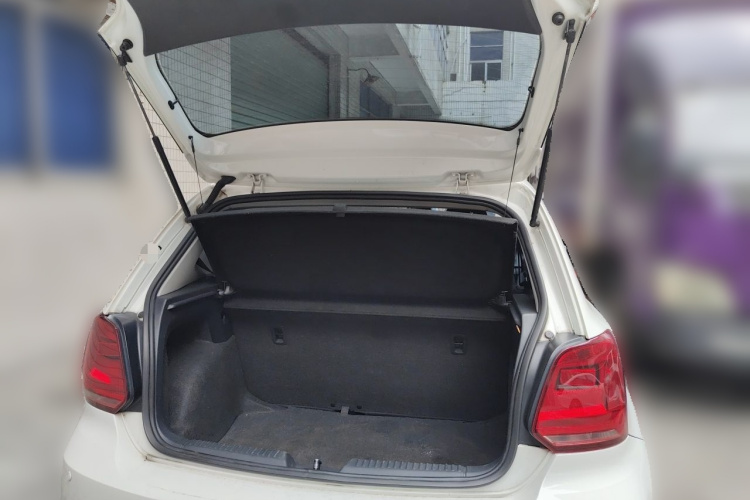 Volkswagen Polo 2018 #17 Volkswagen Polo 2018 car image #17