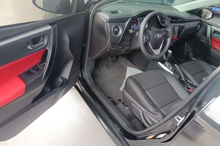 Toyota Corolla 2017 car image #16
