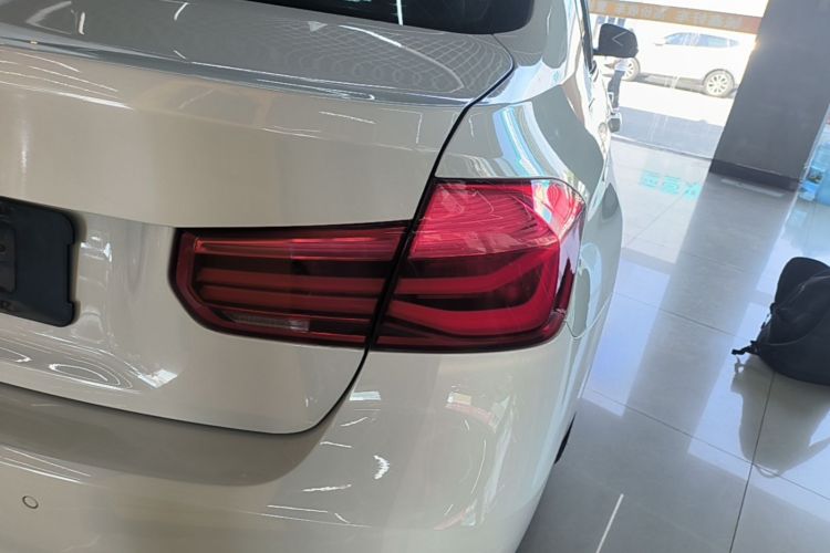 BMW 3 Series 2016 #8 BMW 3 Series 2016 car image #8