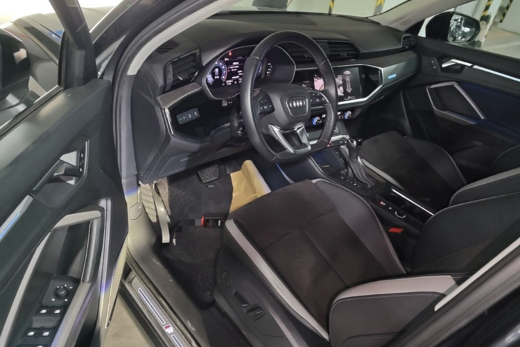 Audi Q3 2019 #16 Audi Q3 2019 car image #16