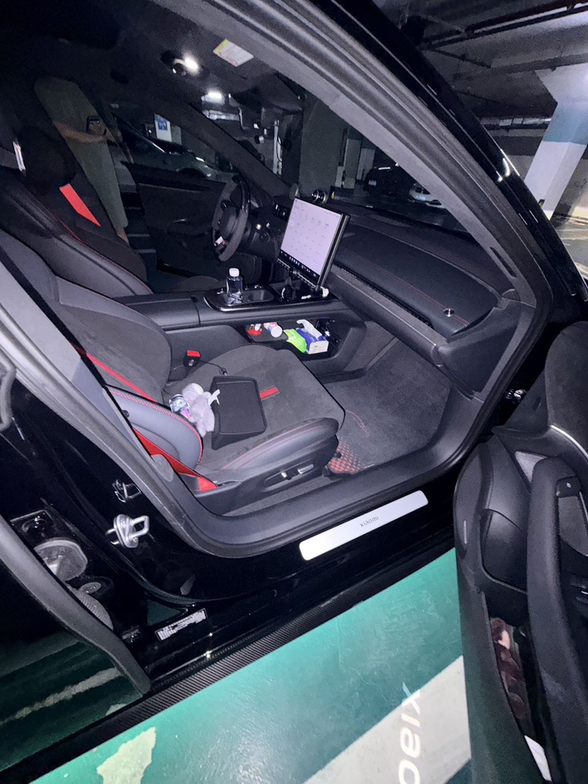 MI SU7 Ultra 2025 car image #3