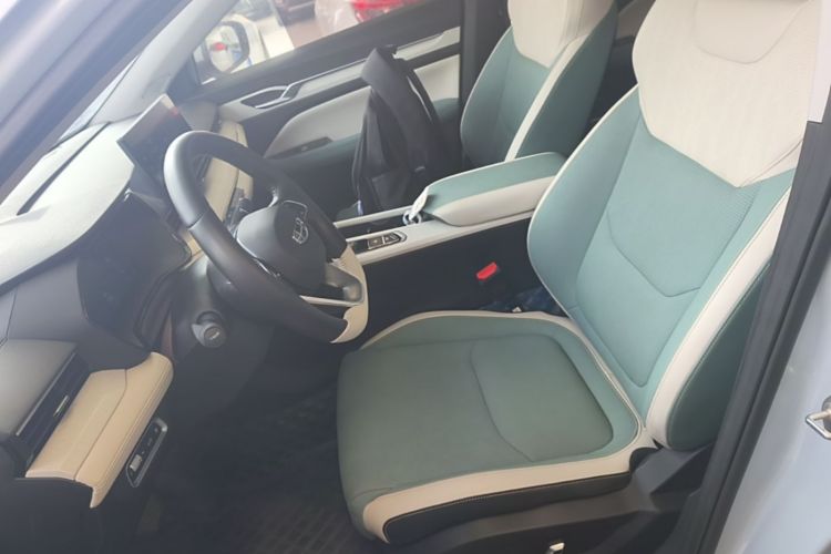 GEELY Emgrand L HiP 2022 imagen de coche #15