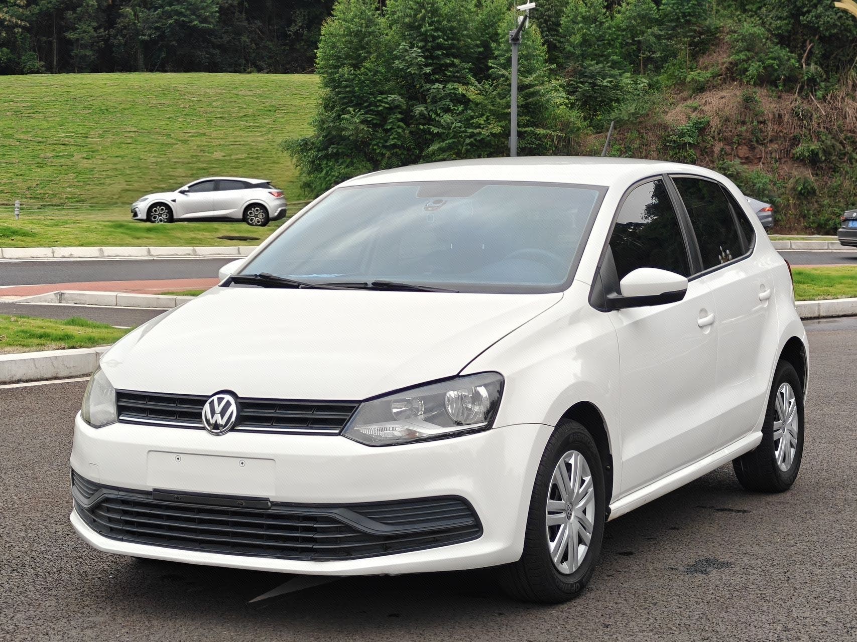 Volkswagen Polo 2019 Volkswagen Polo 2019 car image