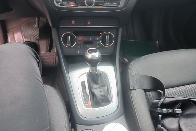 Audi Q3 2018 #14 Audi Q3 2018 immagine di auto #14