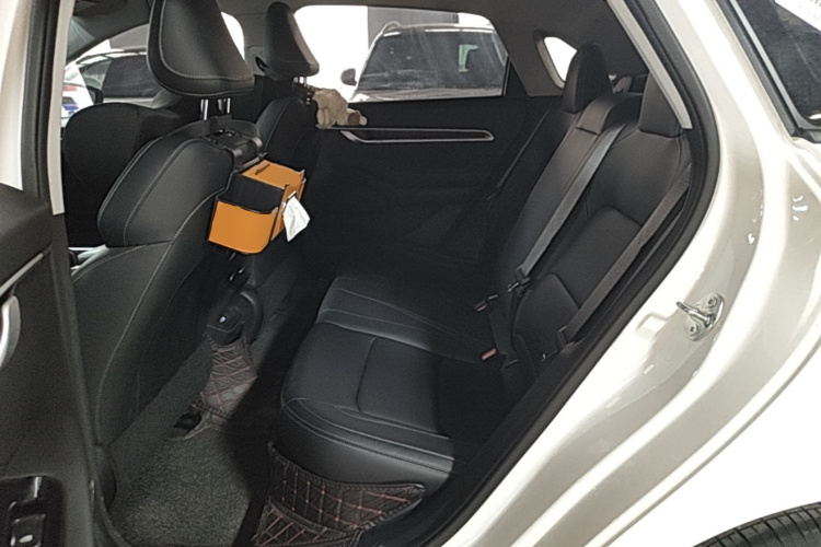 GEELY Emgrand 2025 car image #13