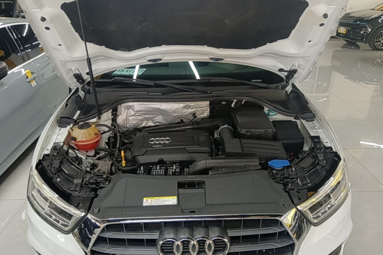 Audi Q3 2017 #20 Audi Q3 2017 car image #20