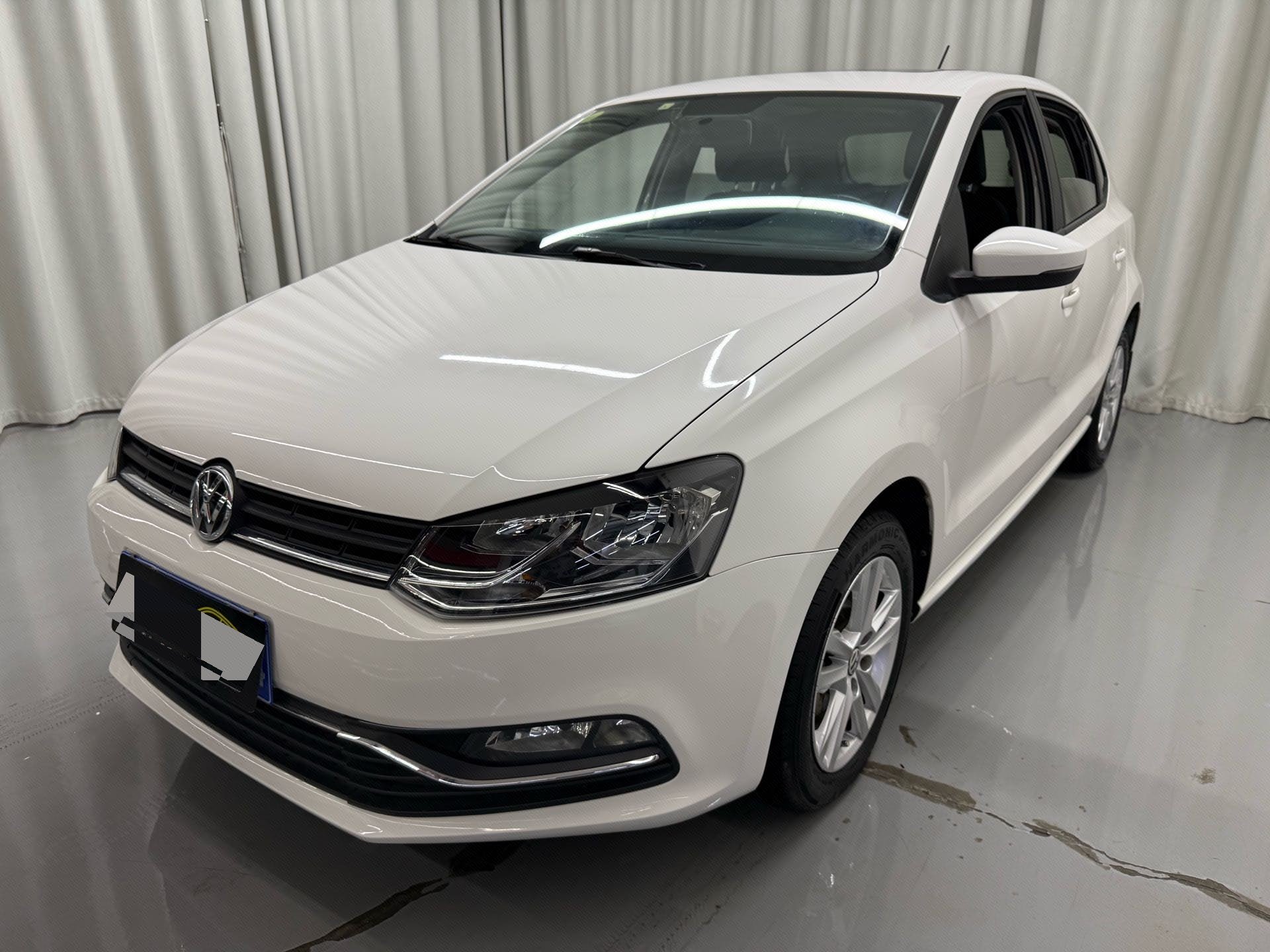 Volkswagen Polo 2017 Volkswagen Polo 2017 car image