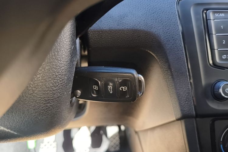 Volkswagen Santana 2019 #9 Volkswagen Santana 2019 صورة سيارة #9