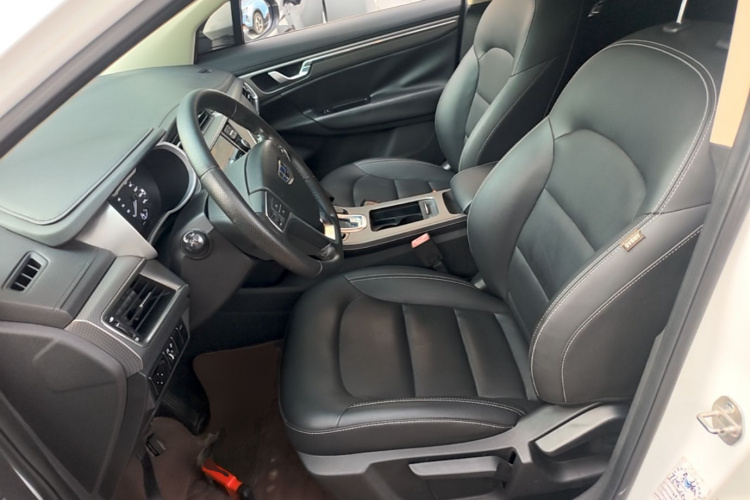GEELY Emgrand GS 2017 car image #15