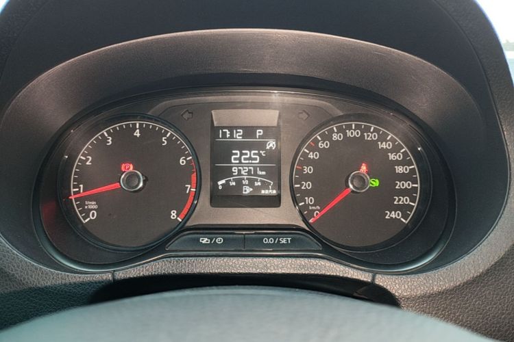 Volkswagen Polo 2019 car image #12