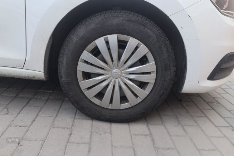 Volkswagen Santana 2019 car image #9