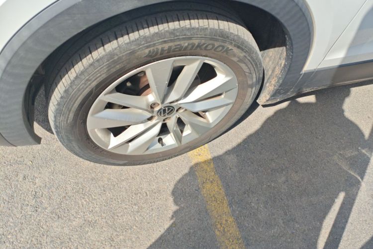 Volkswagen T-Cross 2021 изображение автомобиля #9