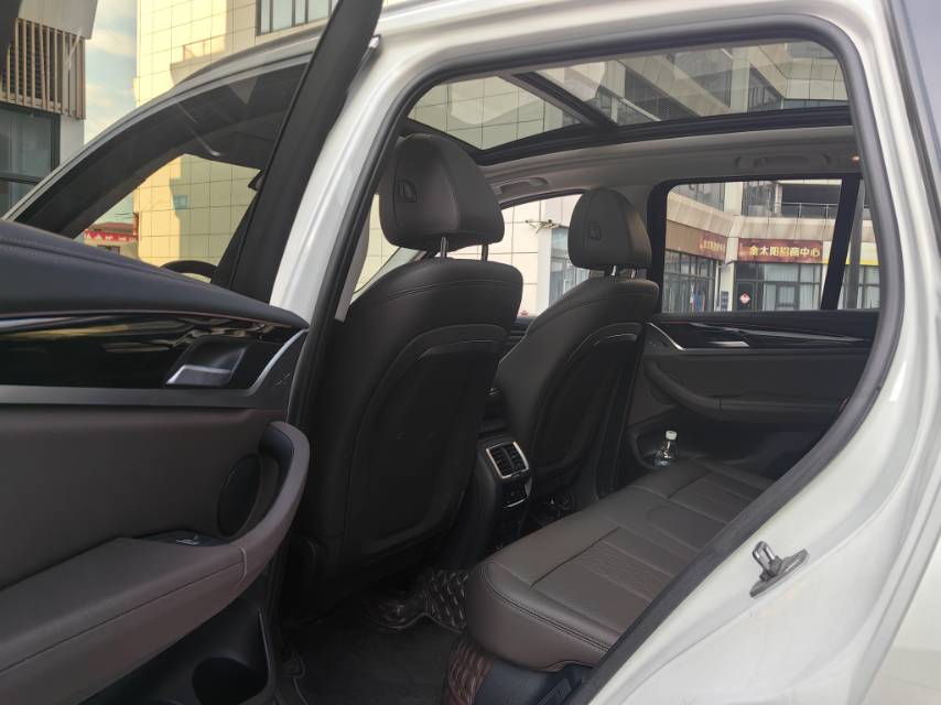 BMW X3 2023 изображение автомобиля #7
