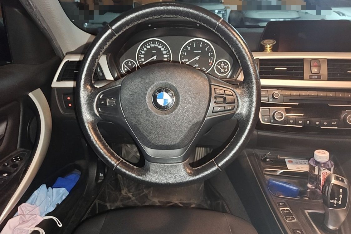 BMW 3 Series 2015 car image #24