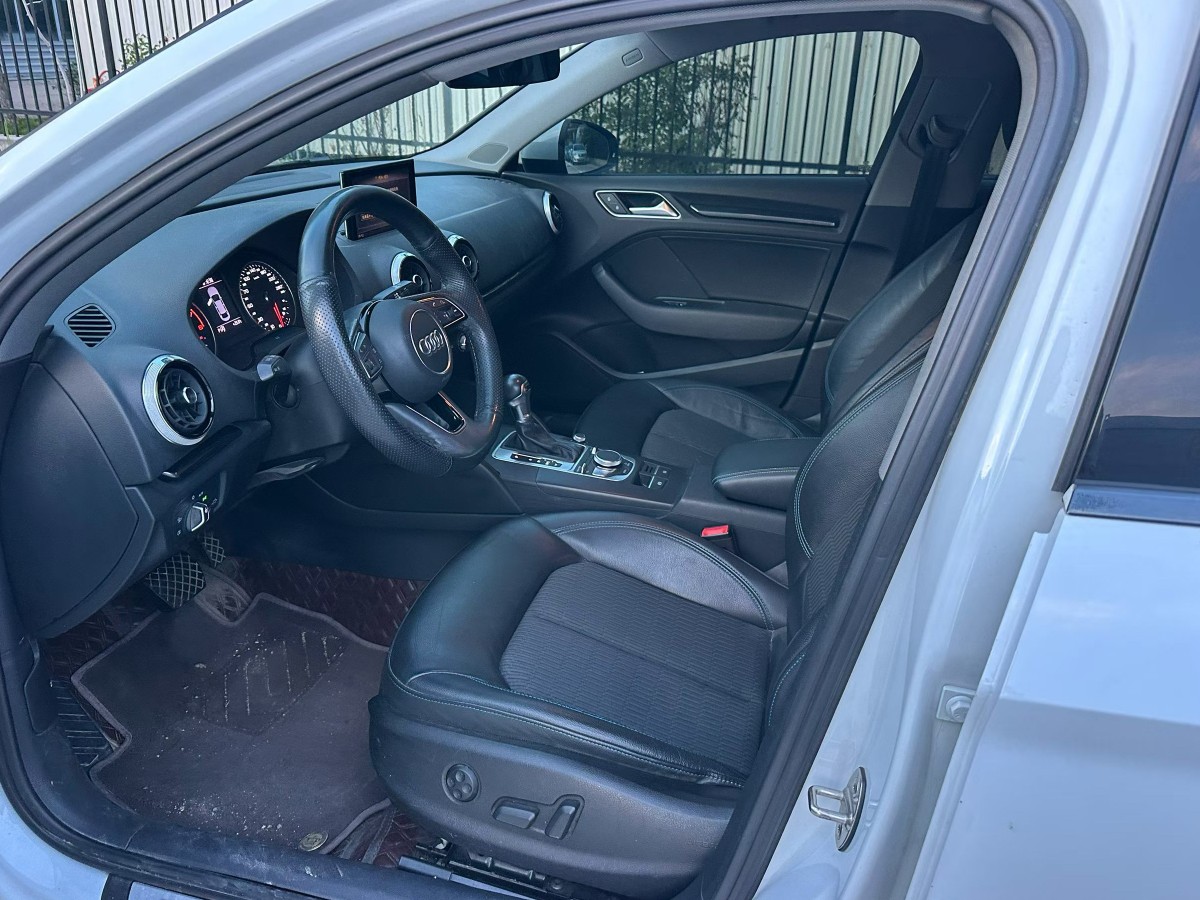 Audi A3 2019 immagine di auto #5