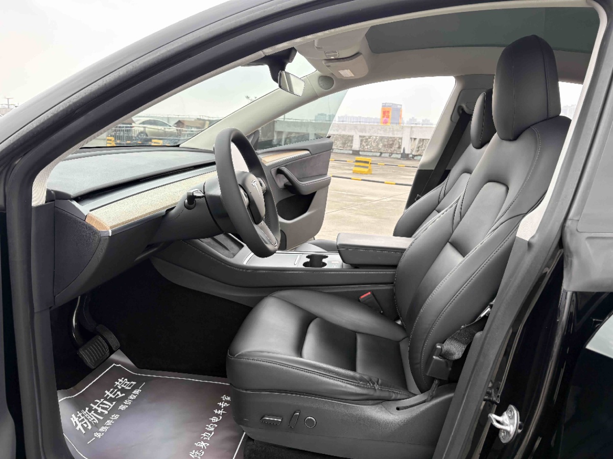 Tesla Model Y 2022 #8 Tesla Model Y 2022 car image #8
