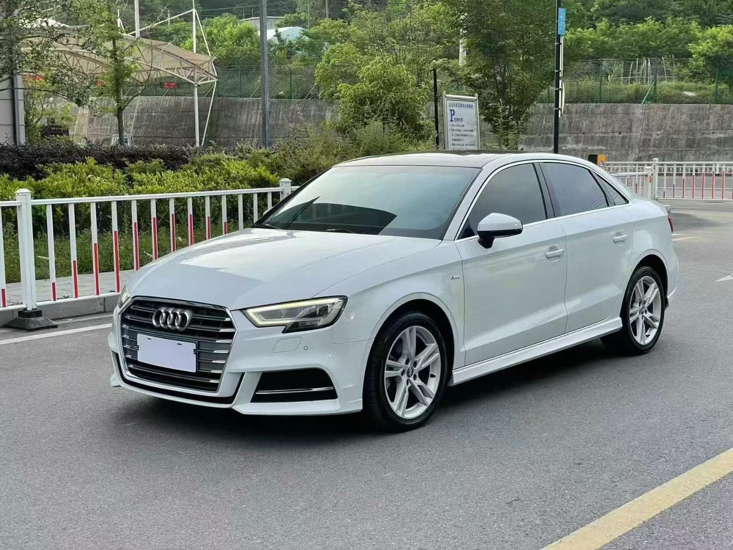 2020 2020 car image
