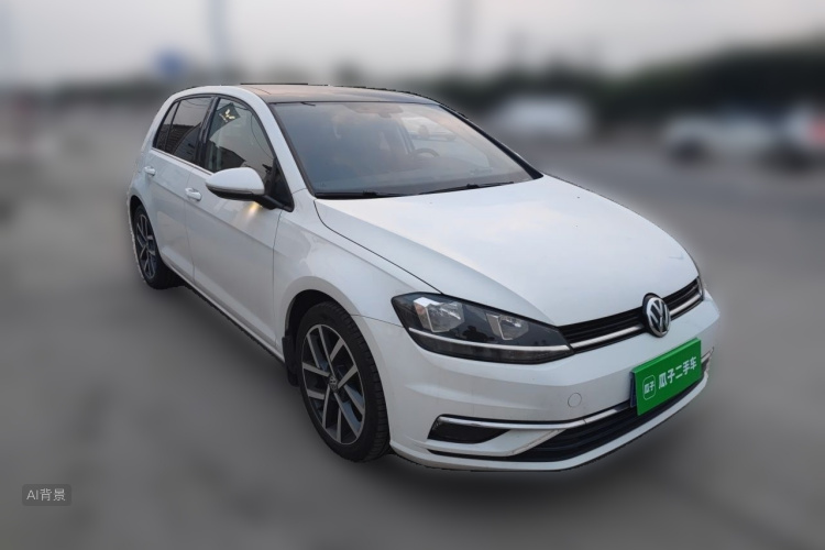 Volkswagen Golf 2020 car image #4