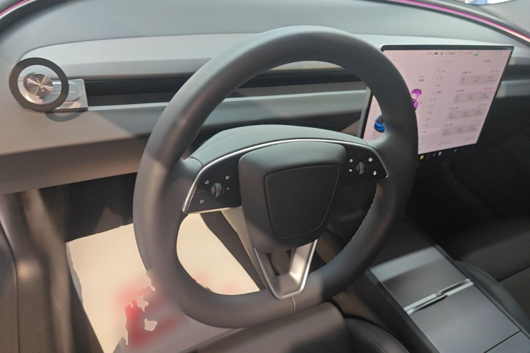 Tesla Model 3 2024 car image #10