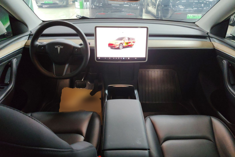 Tesla Model Y 2023 #10 Tesla Model Y 2023 car image #10