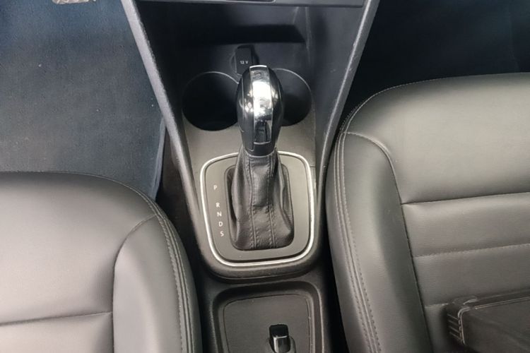 Volkswagen Polo 2018 immagine di auto #14