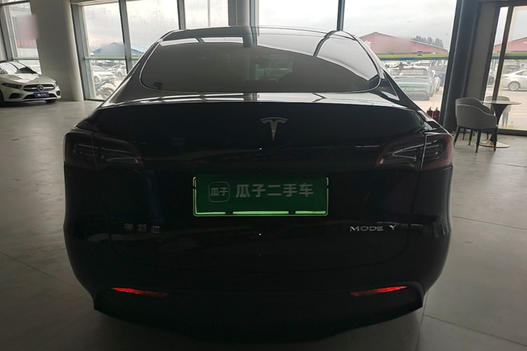 Tesla Model Y 2022 #6 Tesla Model Y 2022 immagine di auto #6