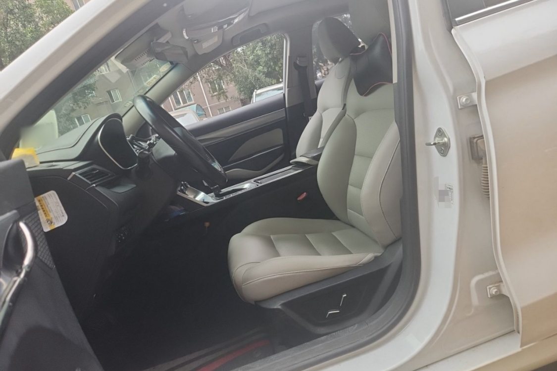 GEELY Binray 2018 car image #18