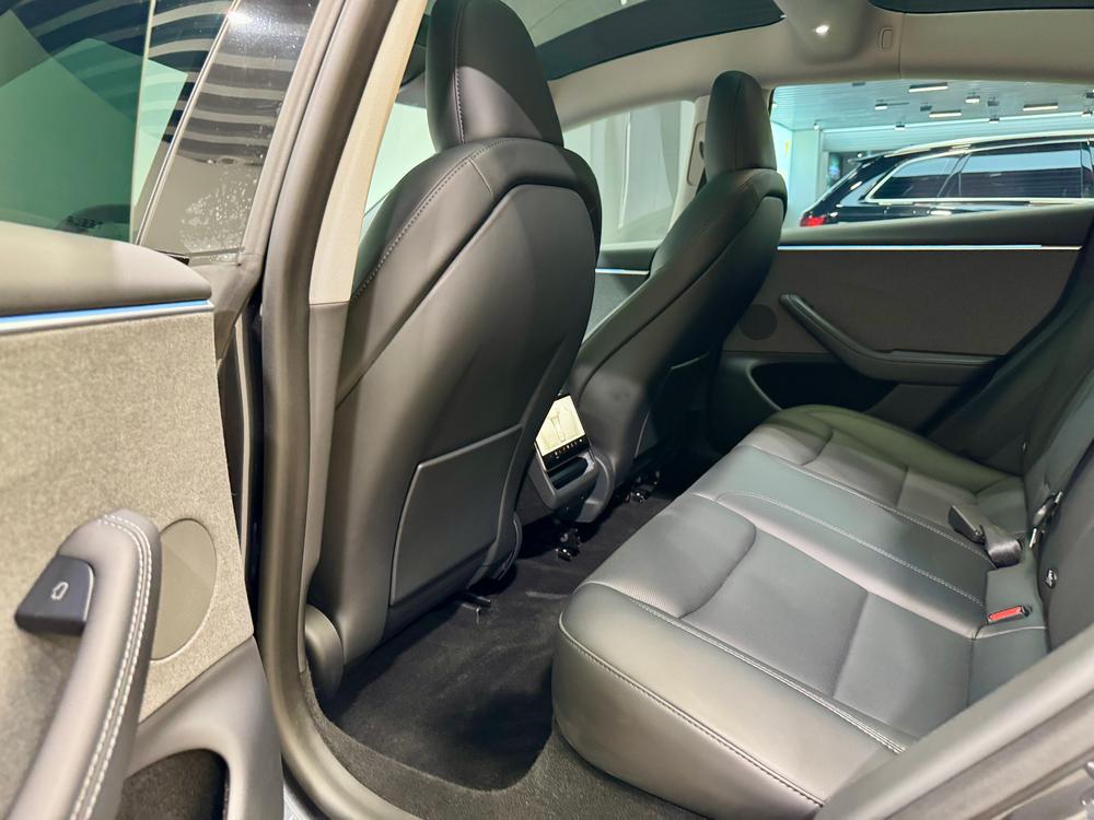 Tesla Model 3 2024 car image #22