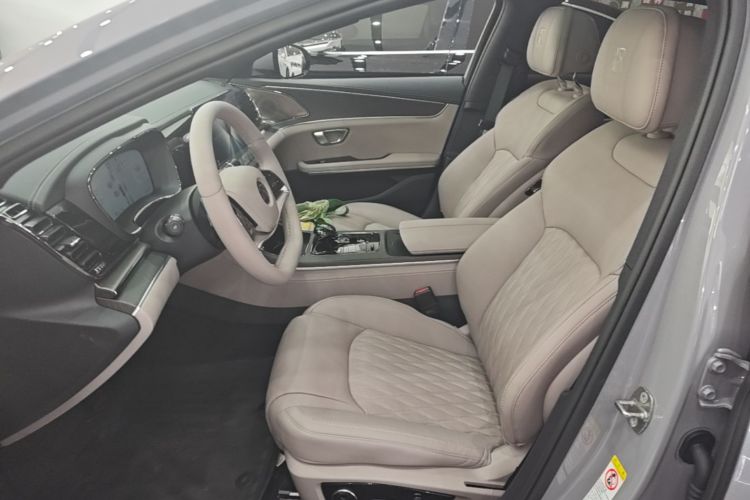 BYD Han 2025 #15 BYD Han 2025 изображение автомобиля #15