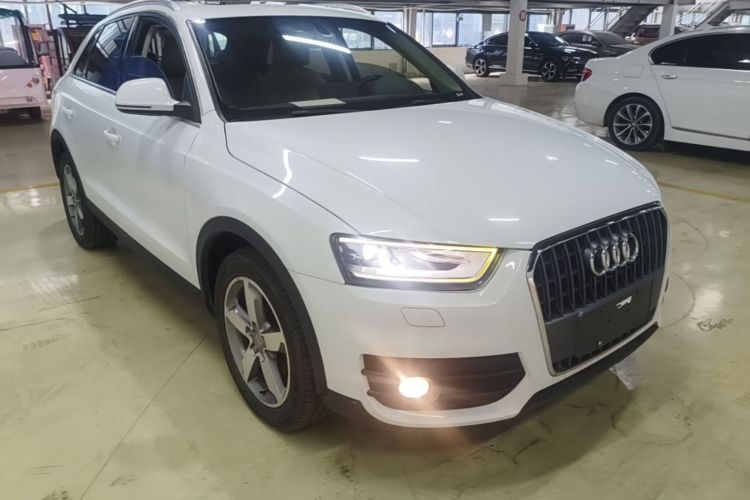Audi Q3 2016 car image #4
