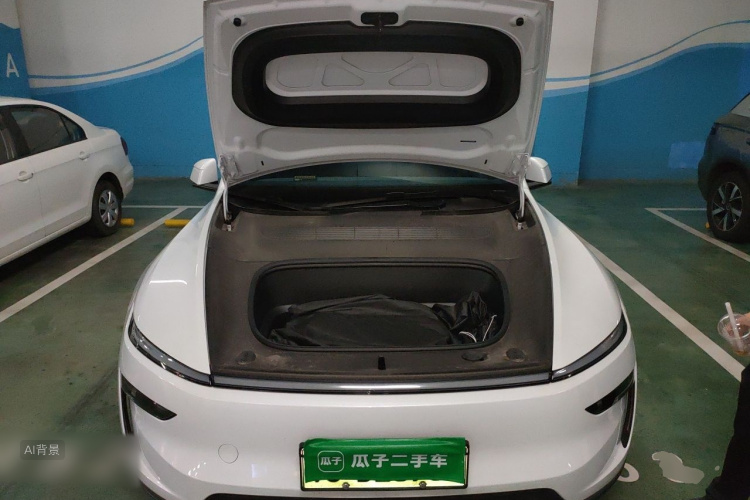 Tesla Model Y 2025 #22 Tesla Model Y 2025 car image #22