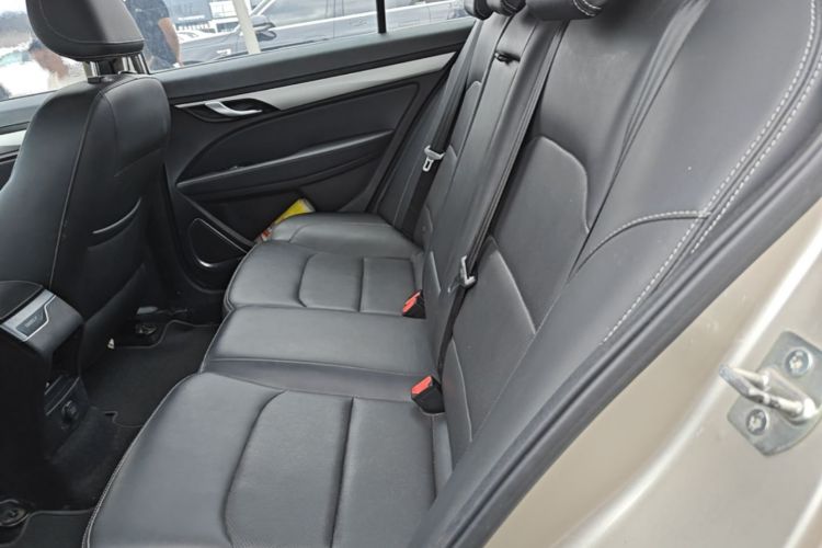GEELY Emgrand 2018 #17 GEELY Emgrand 2018 car image #17