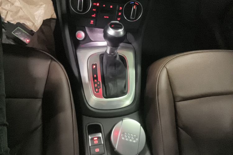 Audi Q3 2017 image de voiture #14