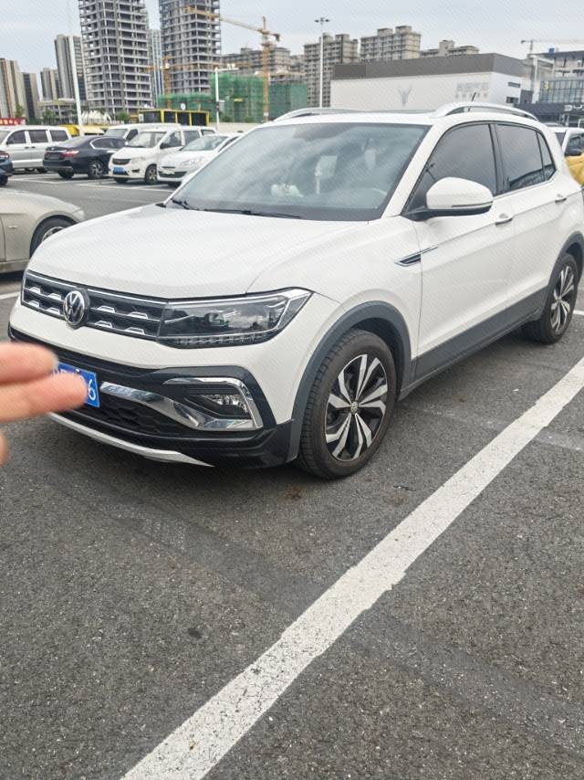 Volkswagen T-Cross 2020 immagine di auto 