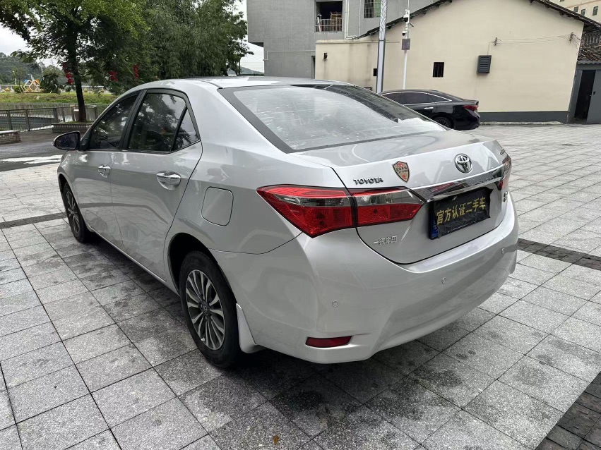 Toyota Corolla 2017 car image #9