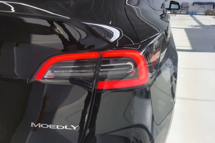 Tesla Model Y 2023 #8 Tesla Model Y 2023 immagine di auto #8