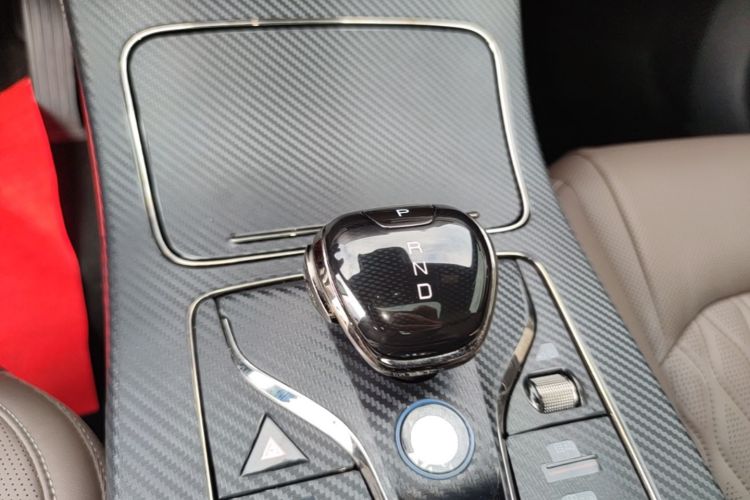 BYD Han 2024 car image #14