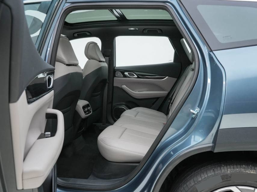 2026 #9 2026 car image #9