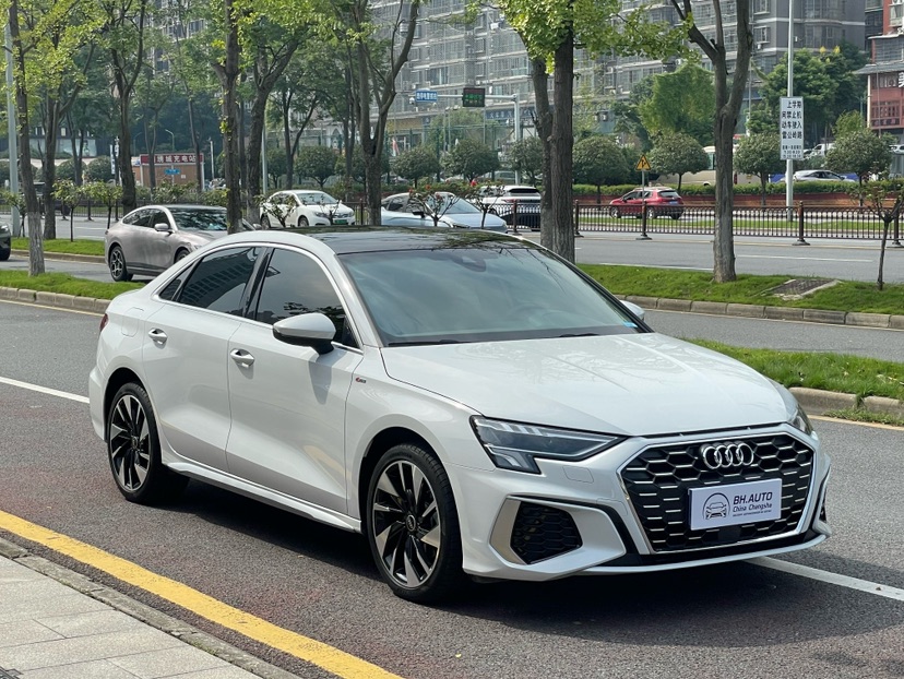 Audi A3 2022 immagine di auto #3