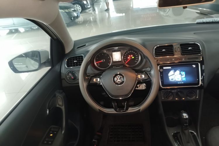 Volkswagen Polo 2018 #11 Volkswagen Polo 2018 car image #11