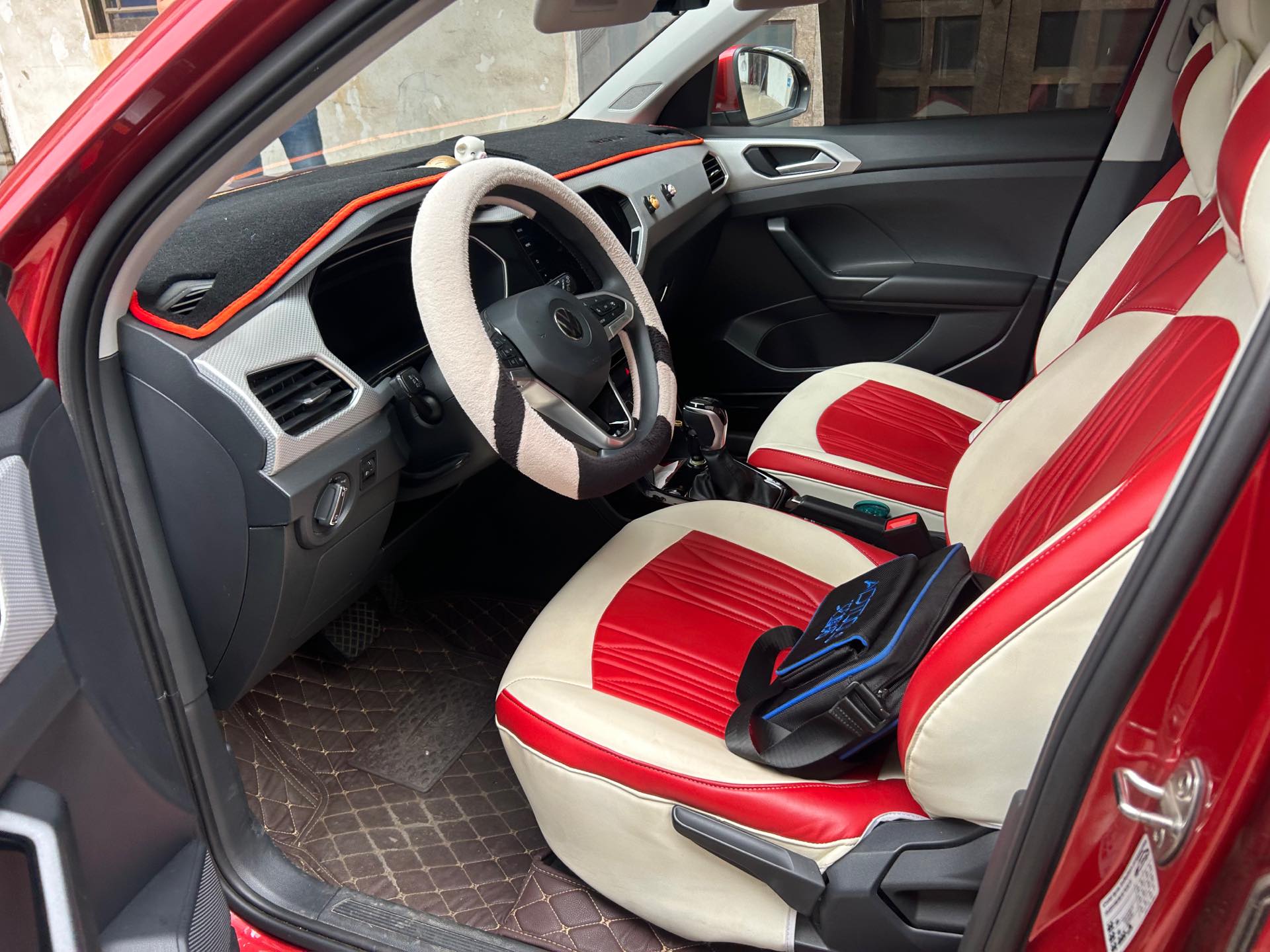 Volkswagen Tacqua 2021 car image #3
