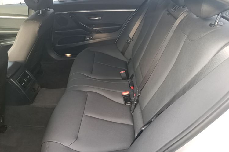 BMW 3 Series 2017 #17 BMW 3 Series 2017 car image #17
