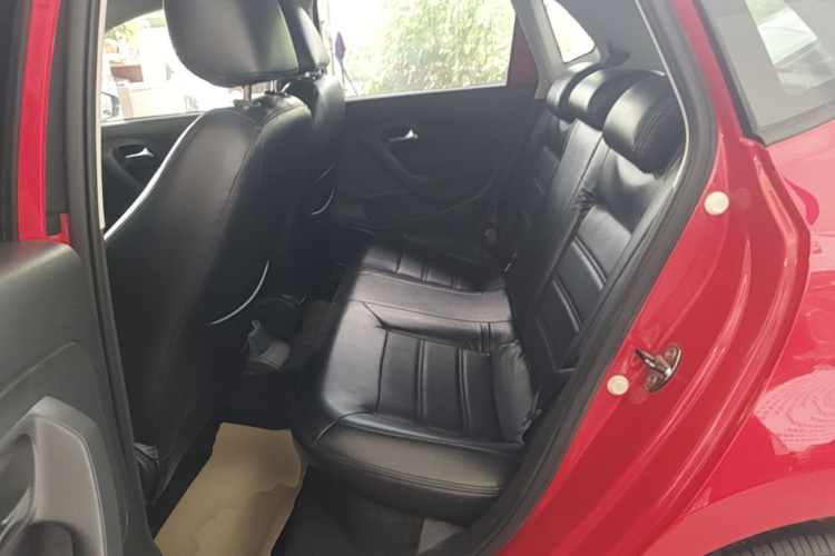 Volkswagen Polo 2017 #13 Volkswagen Polo 2017 car image #13