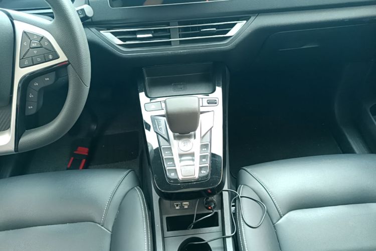 BYD Yuan New Energy 2019 car image #14