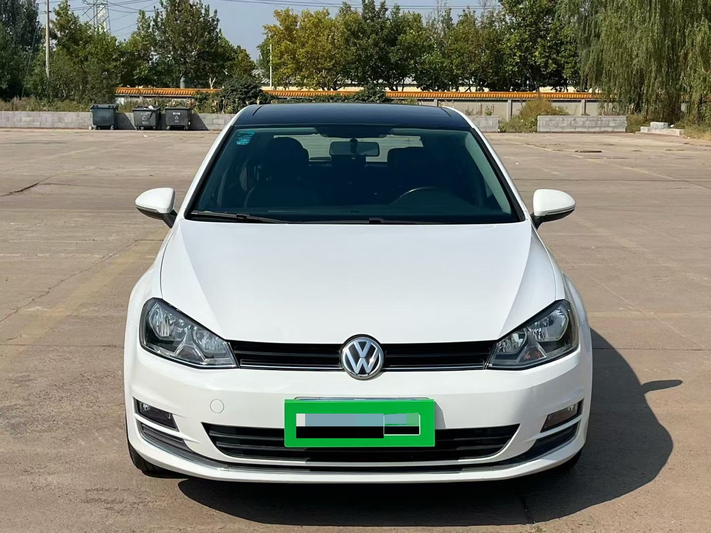 Volkswagen Golf 2015 car image #2