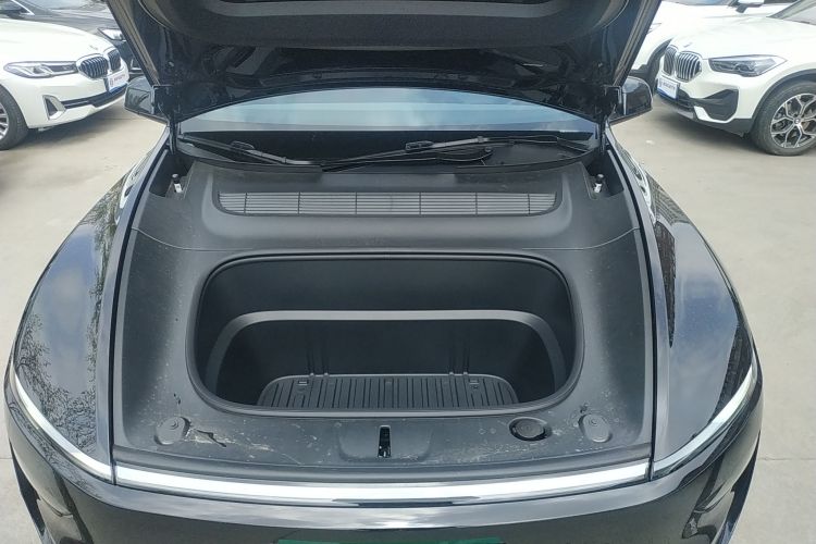 Tesla Model Y 2026 #20 Tesla Model Y 2026 car image #20